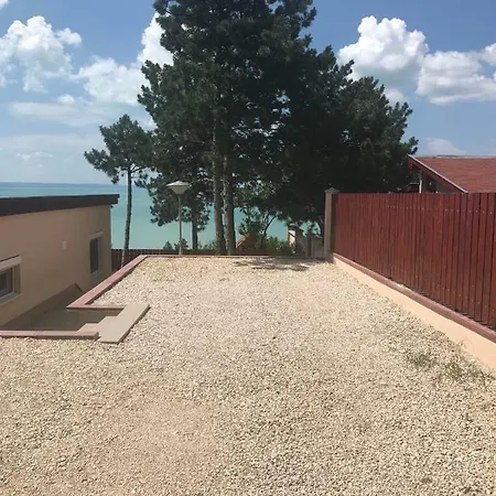 Kenese Panoráma *